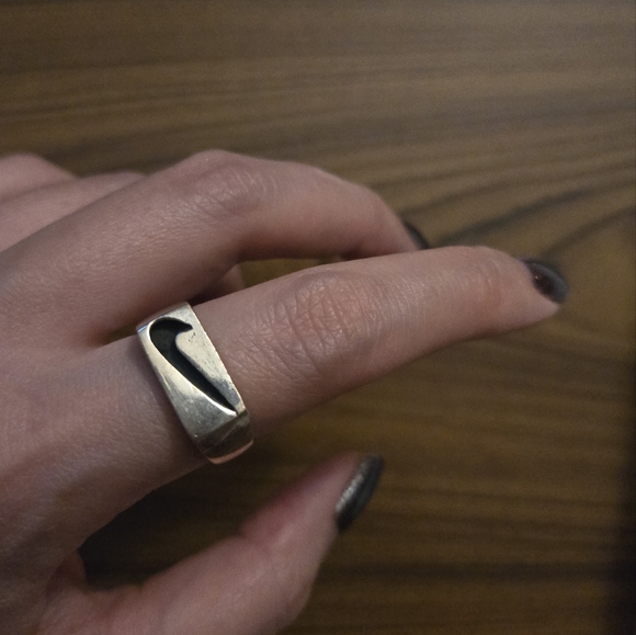 Vintage Nike 925 sterling silver ring - Picture 8 of 9